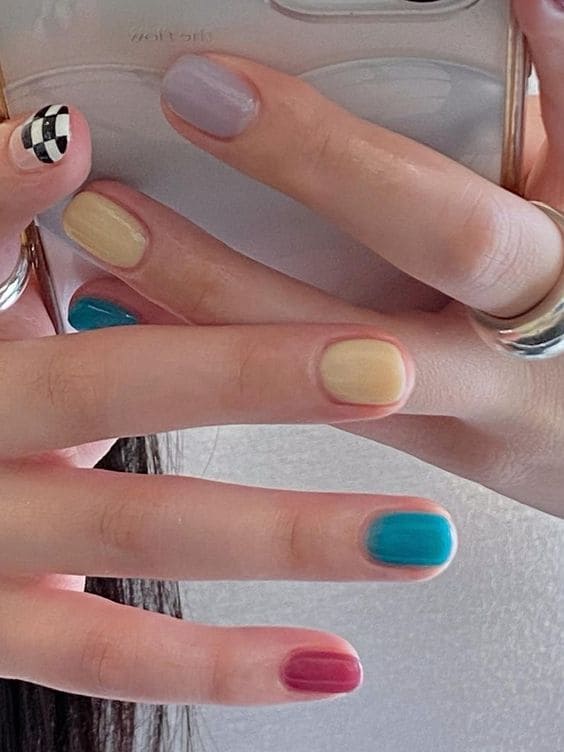 Korean short acrylic nails: vibrant color mix
