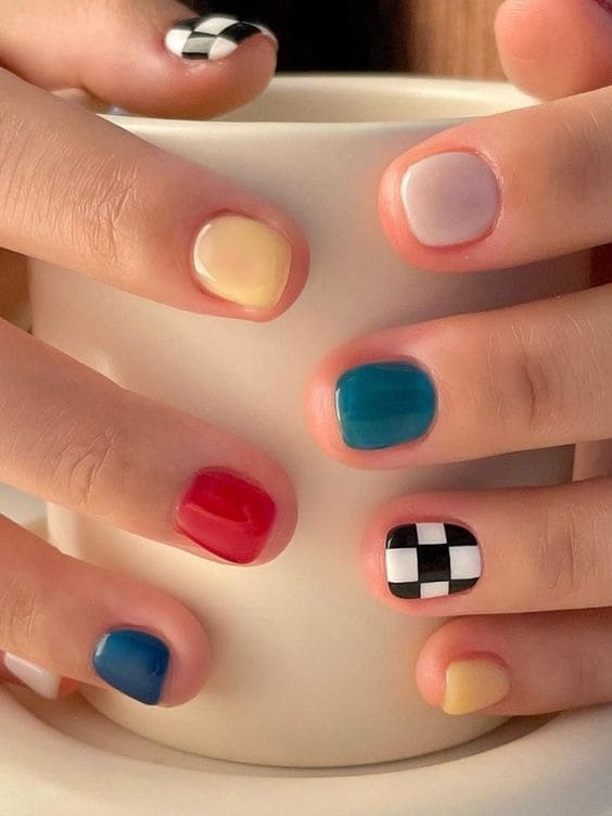 Korean short acrylic nails: vibrant color mix