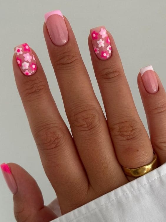 Korean short acrylic nails: pink florals