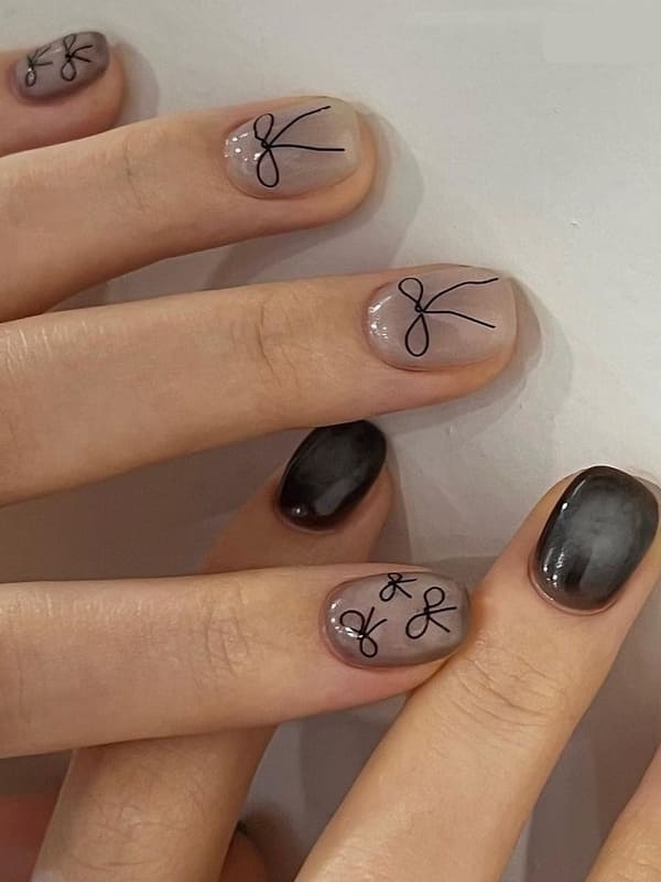 Korean bow nails: black jelly 