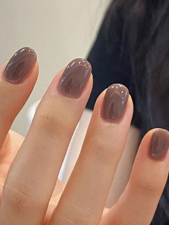 Korean neutral nails: dark gray 
