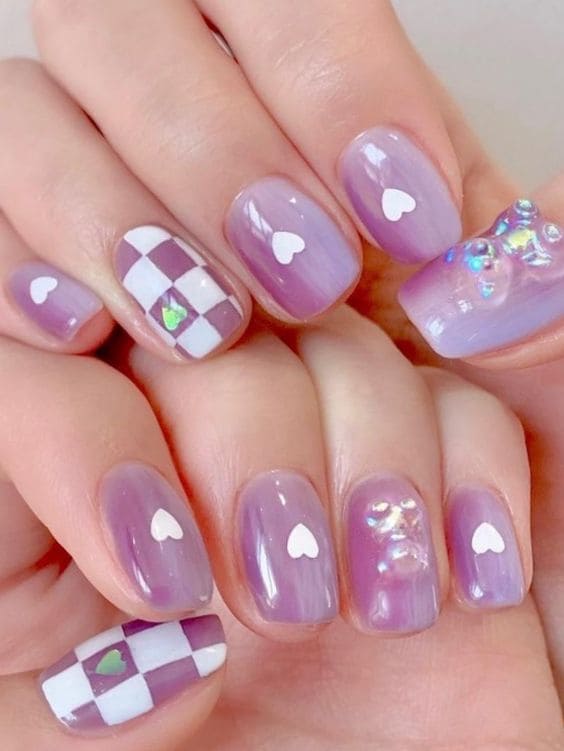 Korean purple nail design: vertical ombre 