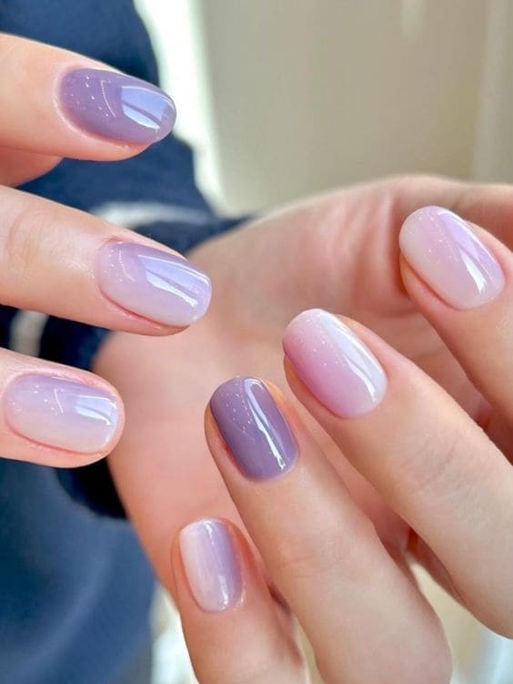 Korean purple nail design: vertical ombre 