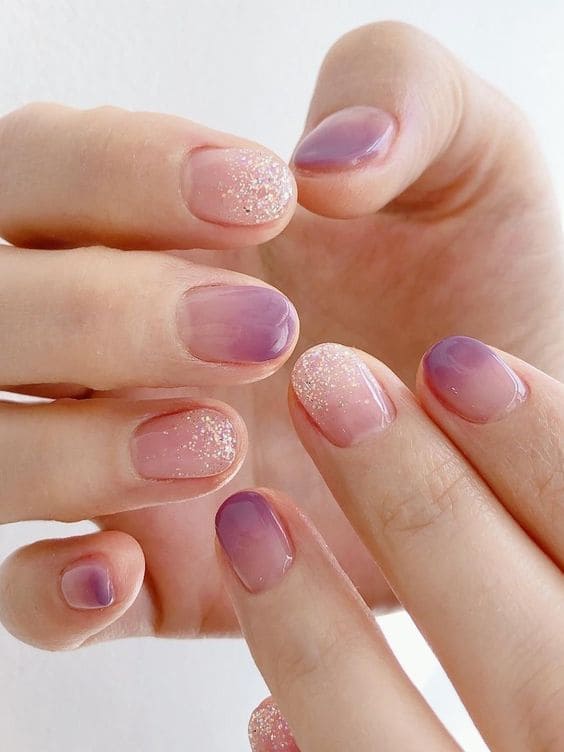 Korean purple ombre nails: with glitter 