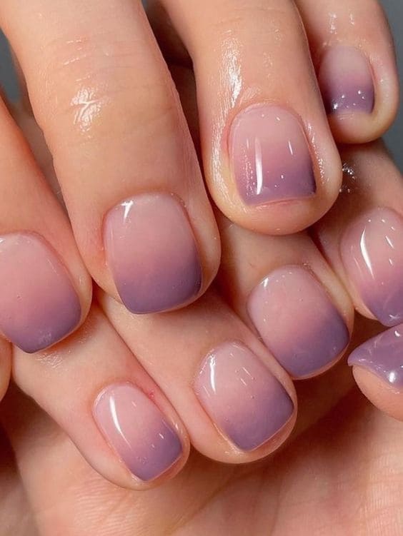 Korean purple ombre nails: mauve 