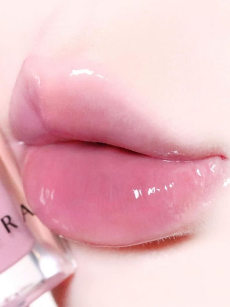 Korean lip gloss: Hera sensual nude gloss