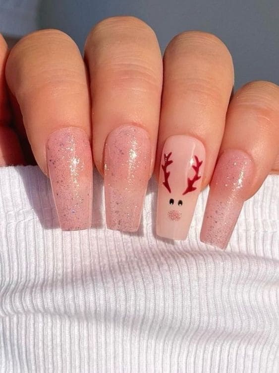 reindeer accent nails 