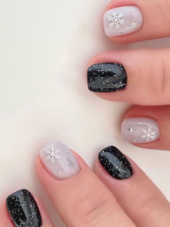 Korean snowflake nails: black accent