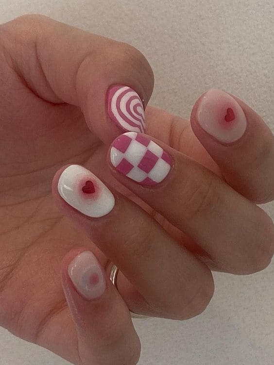 Korean Valentine's Day nail designs: mix and match 