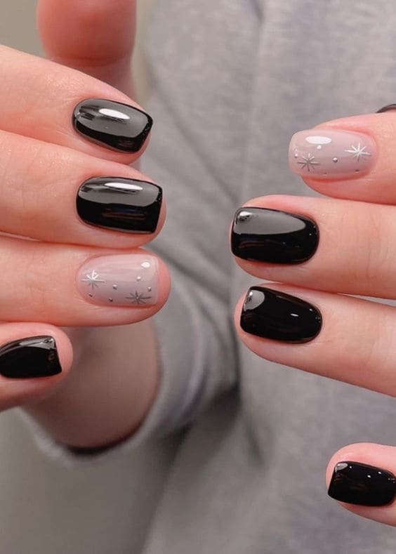 chick black nails with glitter 