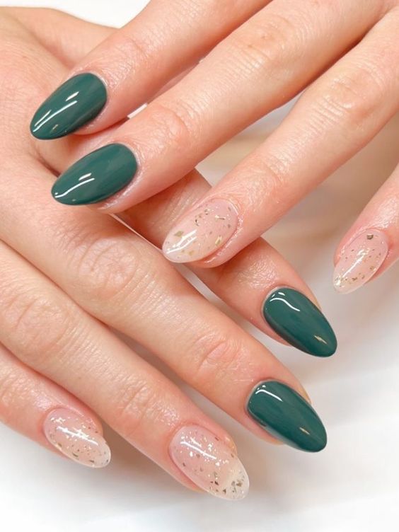 emerald green and gold glitter short nails 