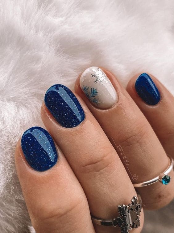 winter nail designs in dark blue 