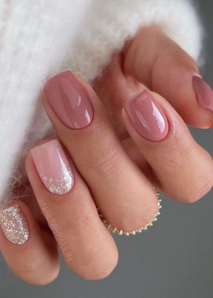 winter nail design: rose gold 