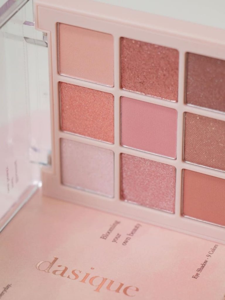 best Korean pink eyeshadow palette: dasique pastel dream
