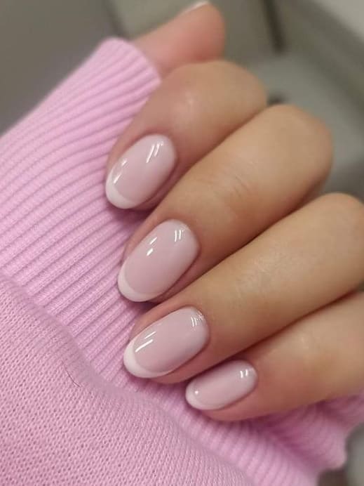 short spring nails: pastel pink French tips