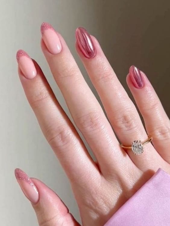 pink French tip nails: chrome 