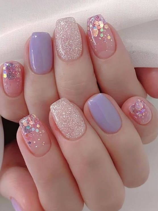 light purple nails: glitter