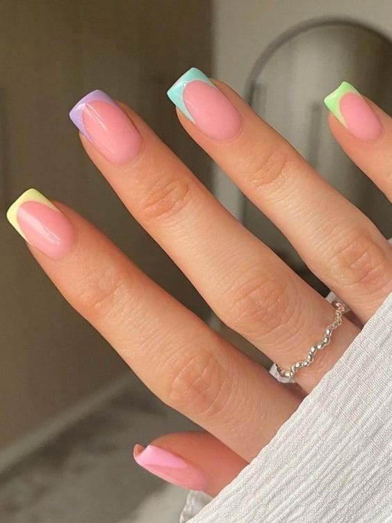 spring nail design: pastel French tips