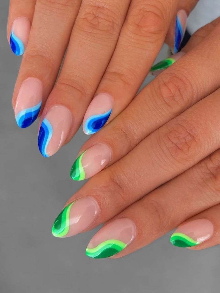 beach nail design: blue and green