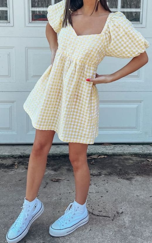 cute summer dress: pastel yellow boxy mini dress