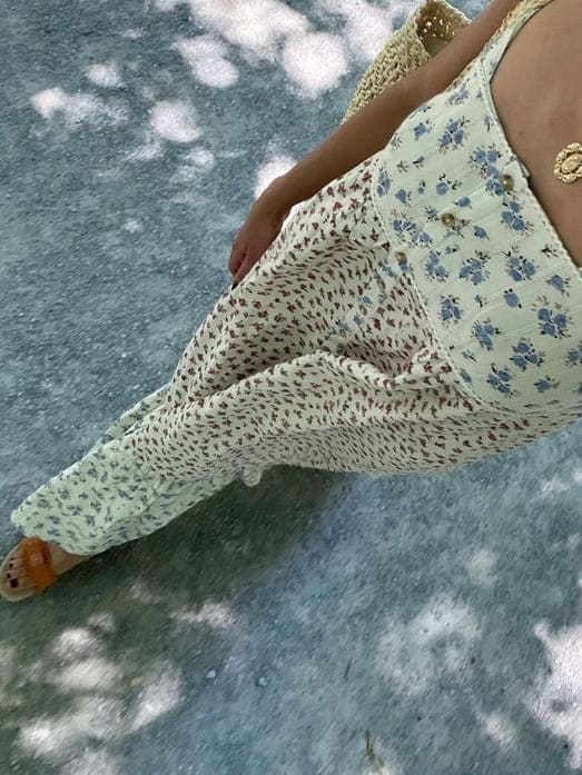 cute summer dress: vintage floral maxi dress
