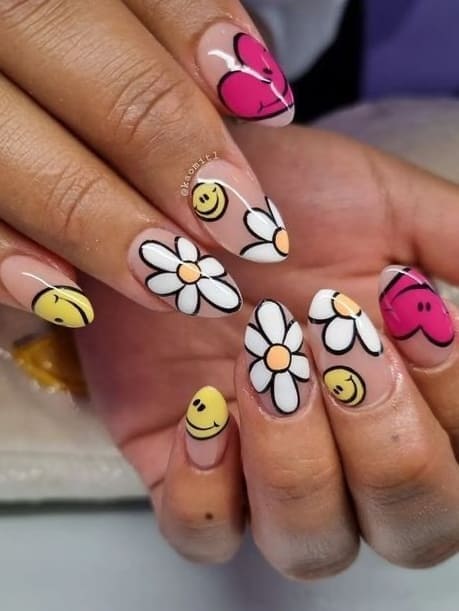 cute summer nails: fun design mix