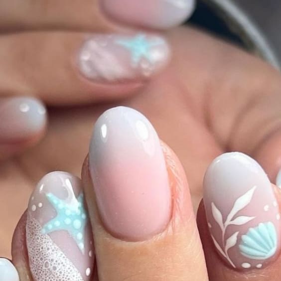 cute summer nails: ocean vibe ombre 