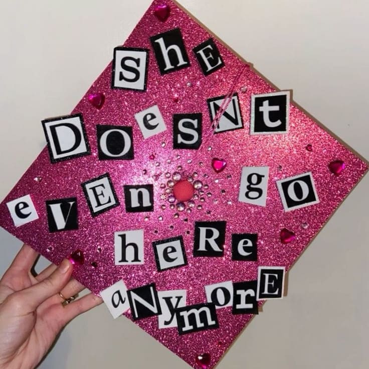 graduation cap: glittery pink 