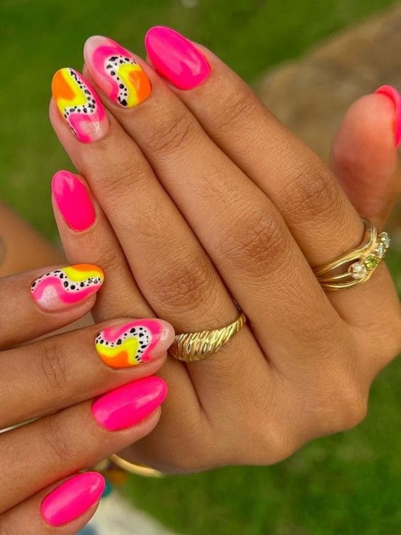 hot pink nails: neon swirls 
