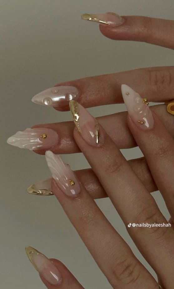 prom nails: 3d seashells 