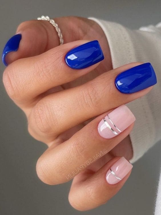 royal blue nails: simple silver line accent 