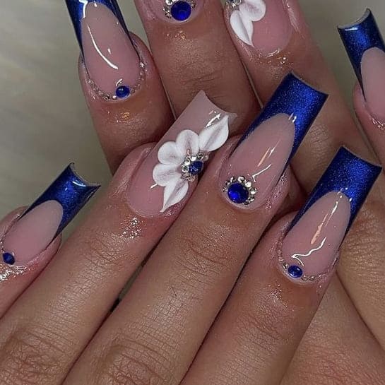 royal blue nails: 3d floral 