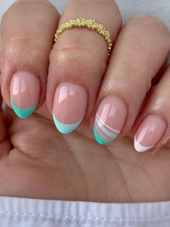 turquoise nails: summer vibe French tips