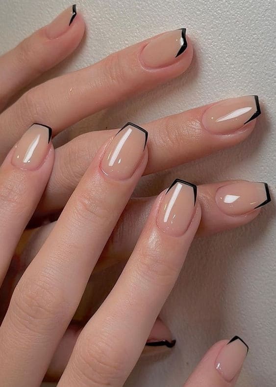 black French tip nails: short coffins micro tips