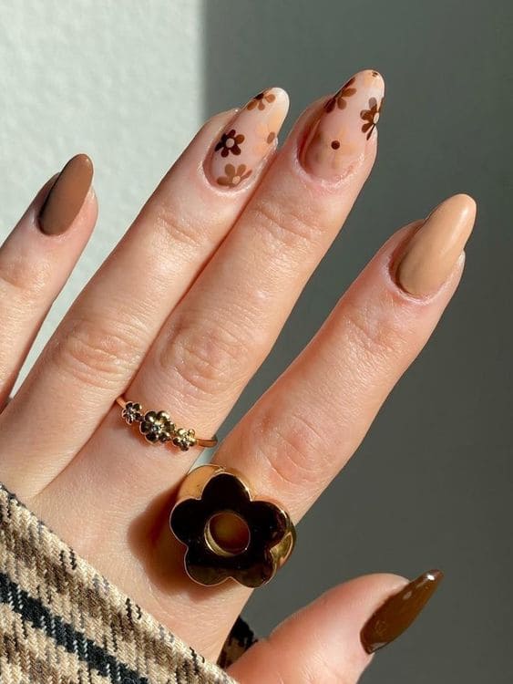 brown nail design: florals 