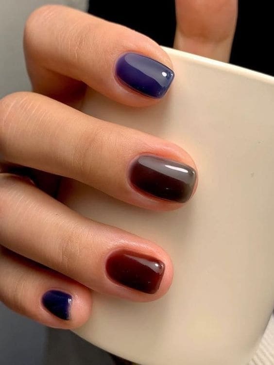 fall nails: dark blue and brown 