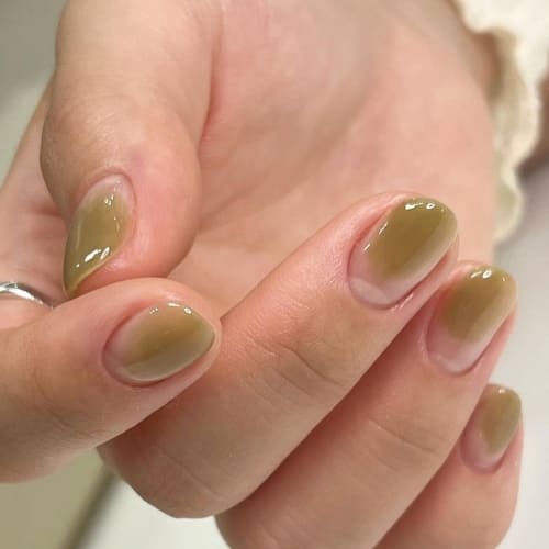 olive green nails: ombre